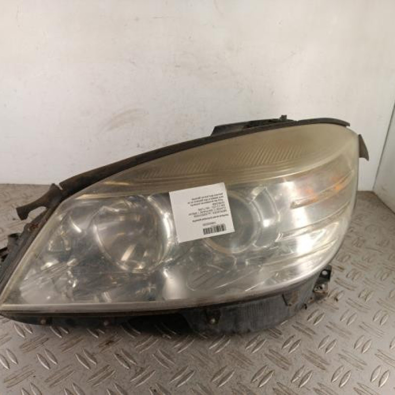 Optique avant principal gauche (feux)(phare) MERCEDES CLASSE C 204