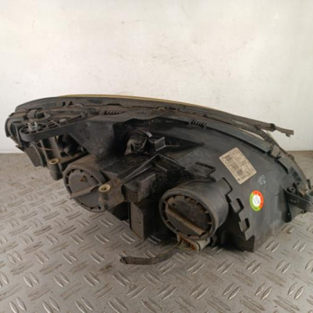 Optique avant principal gauche (feux)(phare) MERCEDES CLASSE C 204