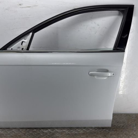 Porte avant gauche AUDI A4 3 Photo n°1
