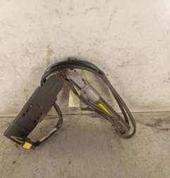 Attache ceinture avant gauche RENAULT KANGOO 1