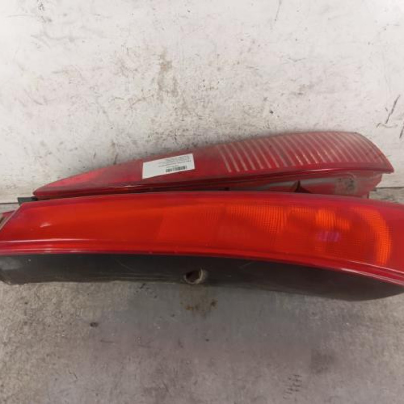 Feu arriere principal droit (feux) CITROEN C5 1 Feu arriere principal droit (feux) CITROEN C5 1