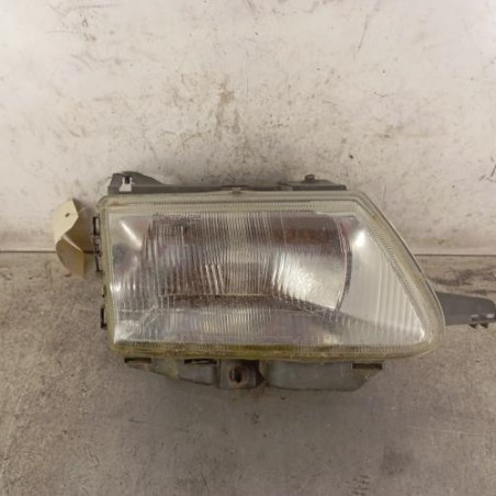 Optique avant principal droit (feux)(phare) CITROEN SAXO