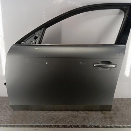 Porte avant gauche AUDI A4 3 Photo n°1