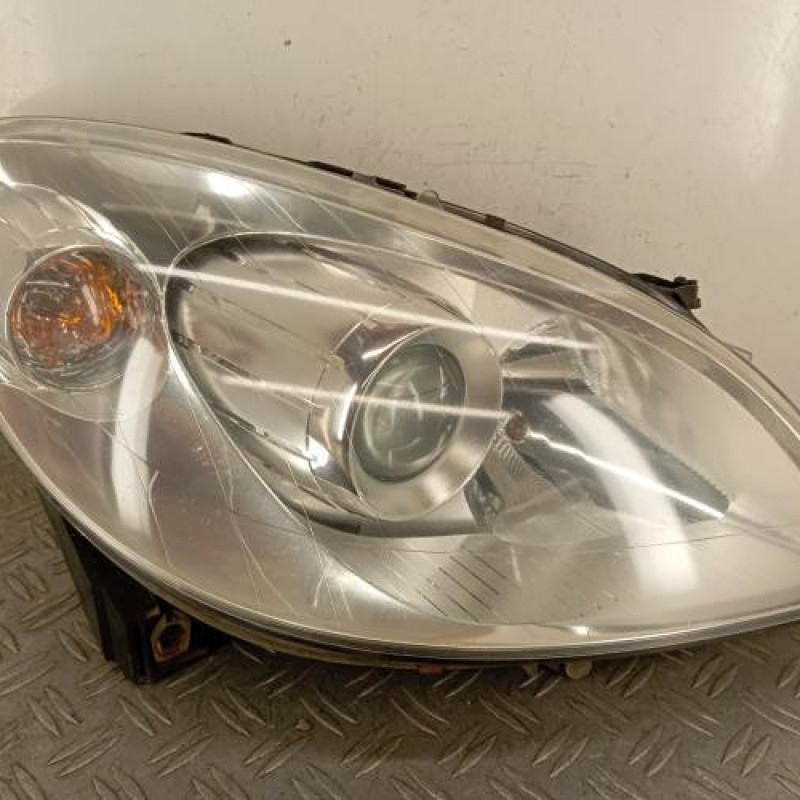 Optique avant principal gauche (feux)(phare) MERCEDES CLASSE B 245