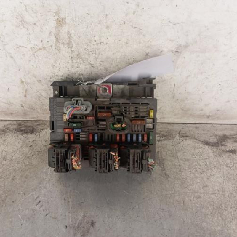 Boitier servitude moteur (BSM) PEUGEOT 308 1 Boitier servitude moteur (BSM) PEUGEOT 308 1