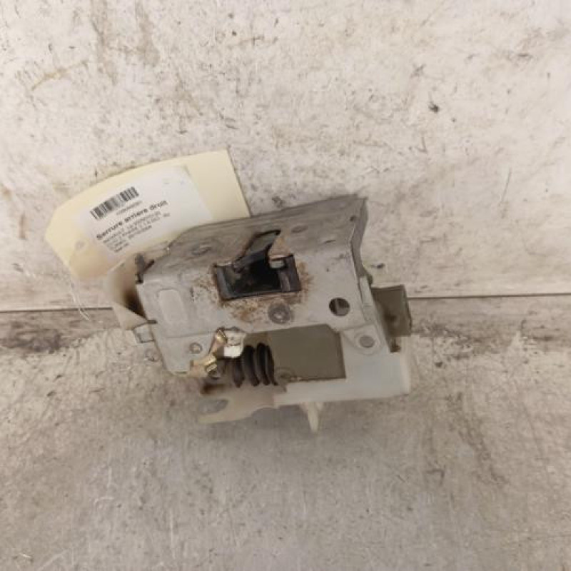 Serrure arriere droit RENAULT CLIO 2