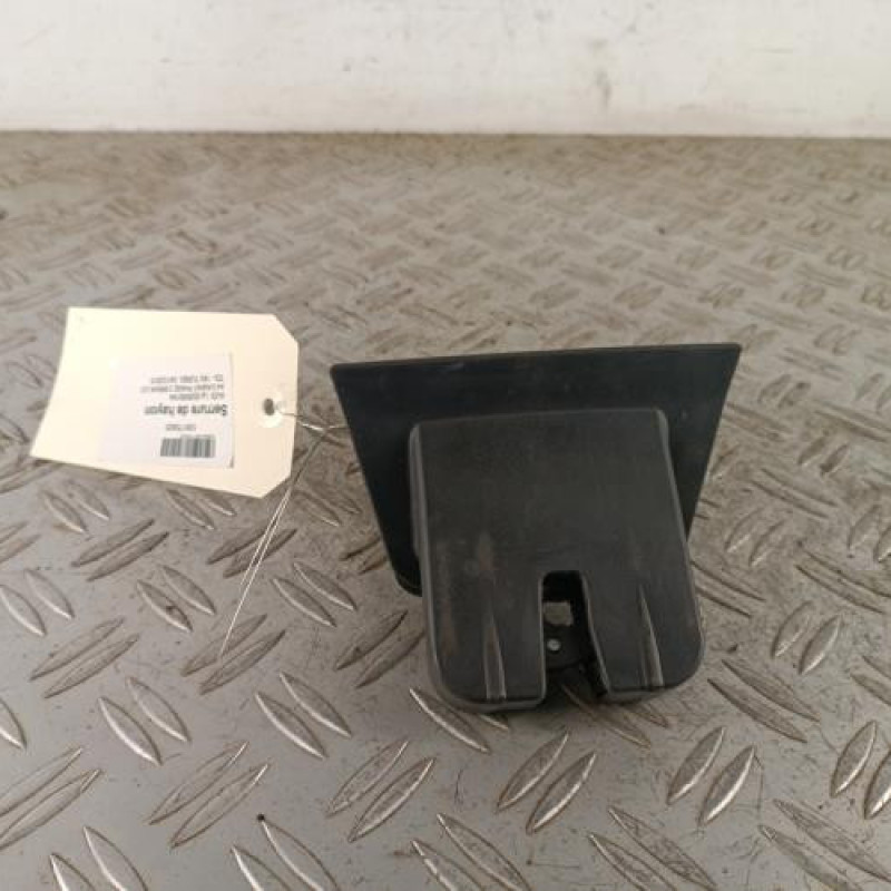 Serrure de hayon AUDI A4 3 Serrure de hayon AUDI A4 3