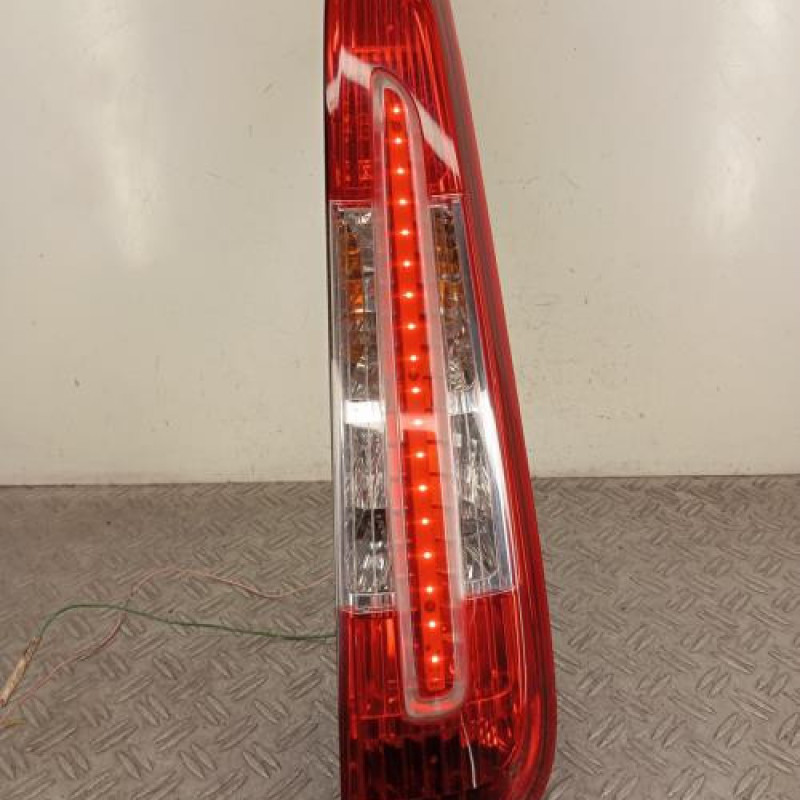 Feu arriere principal droit (feux) FORD C-MAX 1