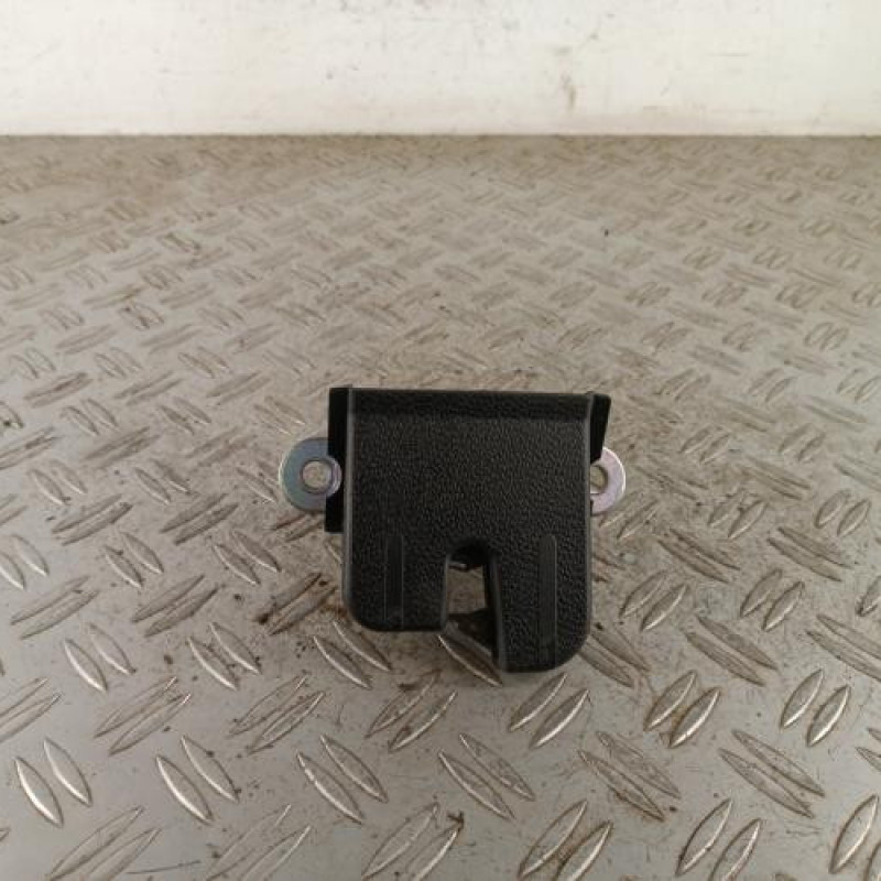 Serrure de hayon VOLKSWAGEN GOLF 7 Serrure de hayon VOLKSWAGEN GOLF 7
