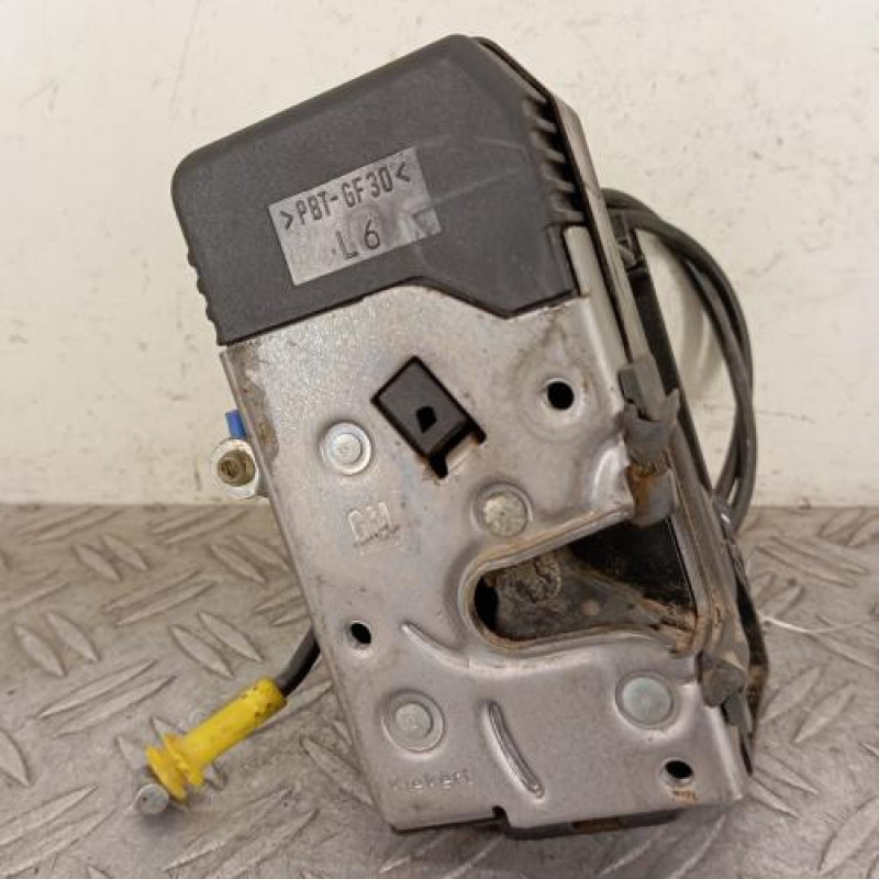 Serrure avant gauche RENAULT TRAFIC 2