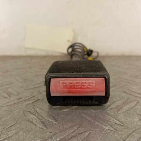 Attache ceinture avant droit PEUGEOT 308 1 SW