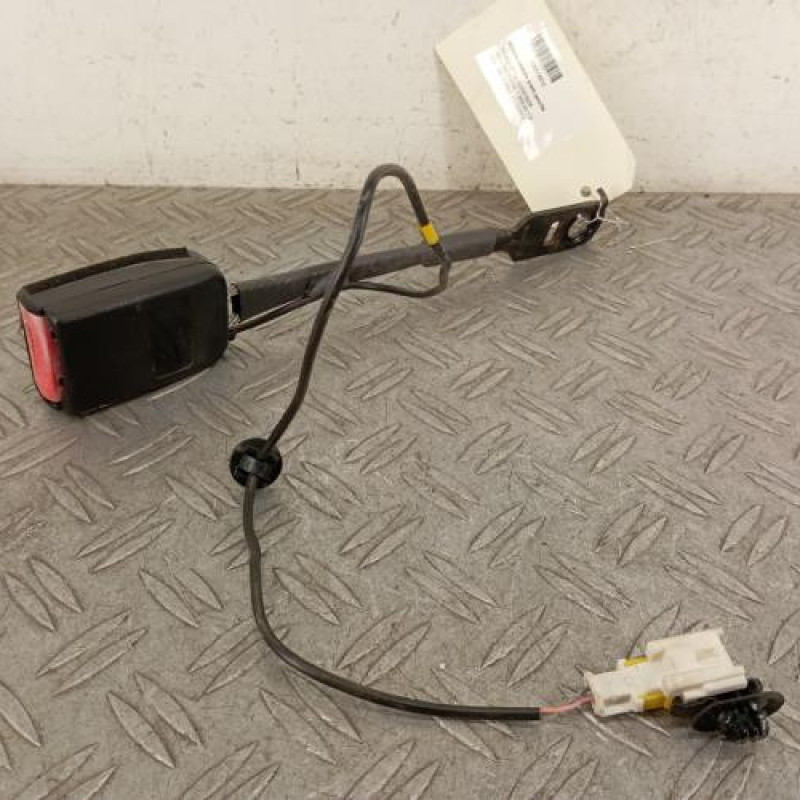 Attache ceinture avant gauche PEUGEOT 308 1 SW