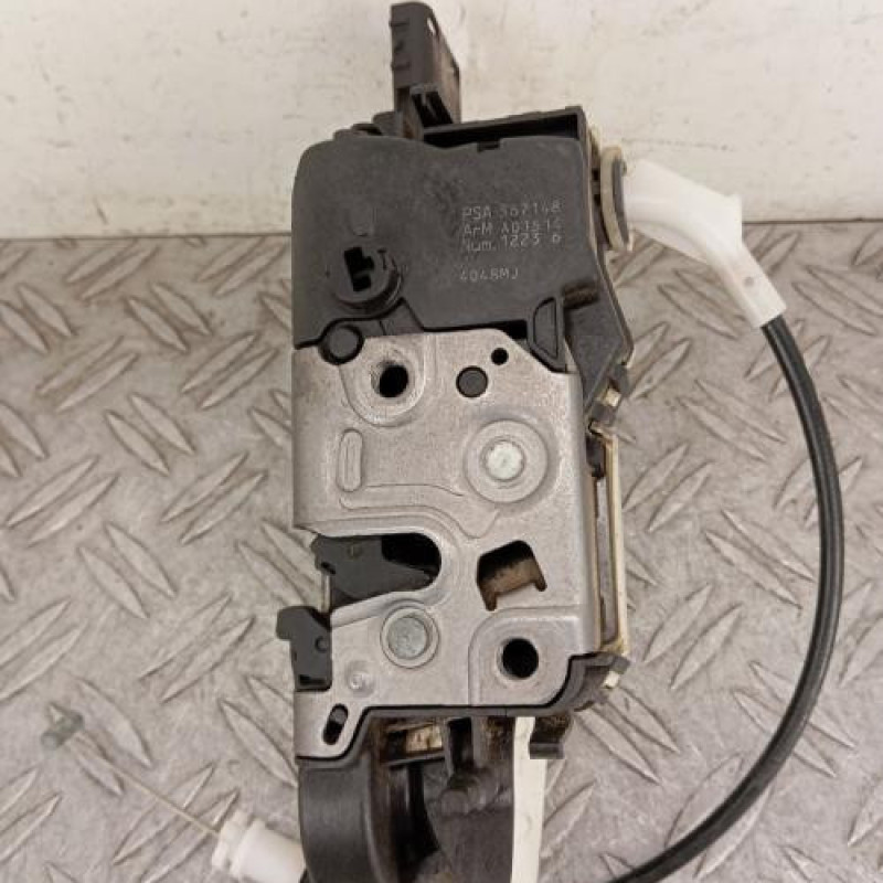 Serrure avant gauche PEUGEOT 308 1 SW Serrure avant gauche PEUGEOT 308 1 SW