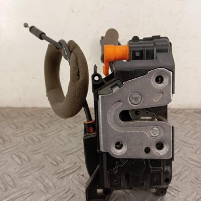 Serrure avant gauche NISSAN NV400