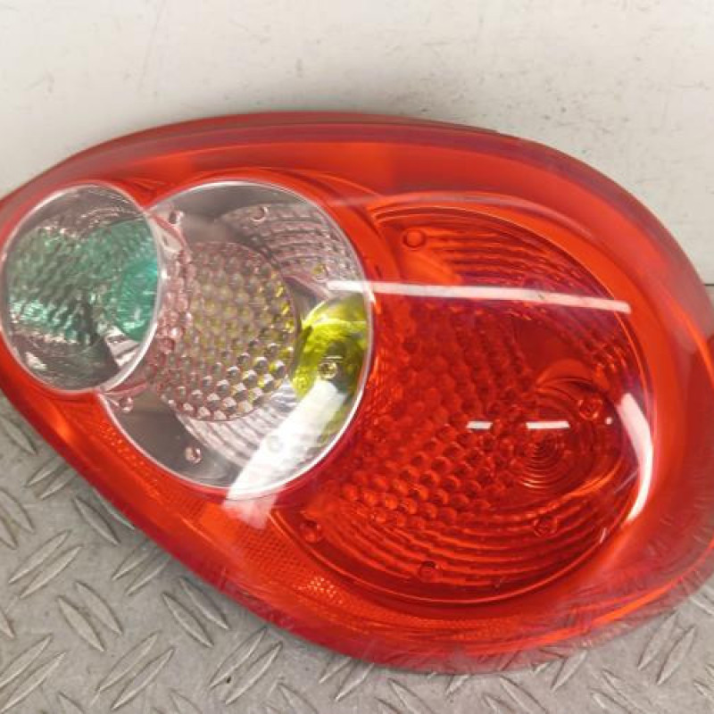 Feu arriere principal droit (feux) TOYOTA AYGO 1