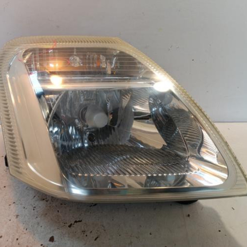 Optique avant principal droit (feux)(phare) CITROEN C2