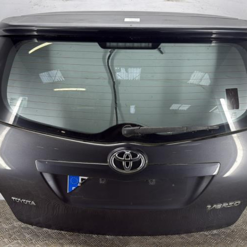 Malle/Hayon arriere TOYOTA VERSO