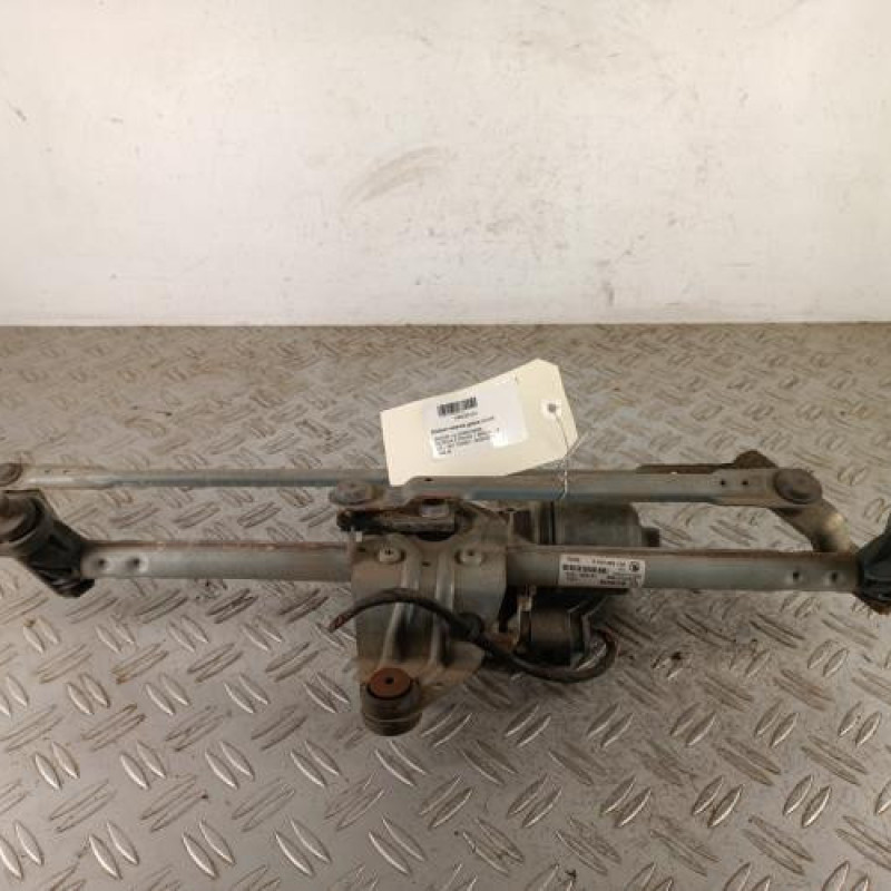 Moteur essuie glace avant SKODA OCTAVIA 3