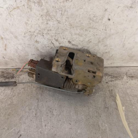 Serrure avant gauche CITROEN SAXO
