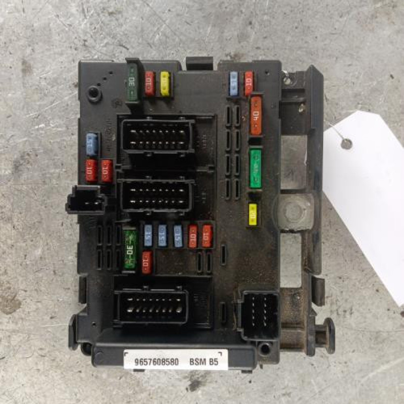 Boitier servitude moteur (BSM) PEUGEOT 206
