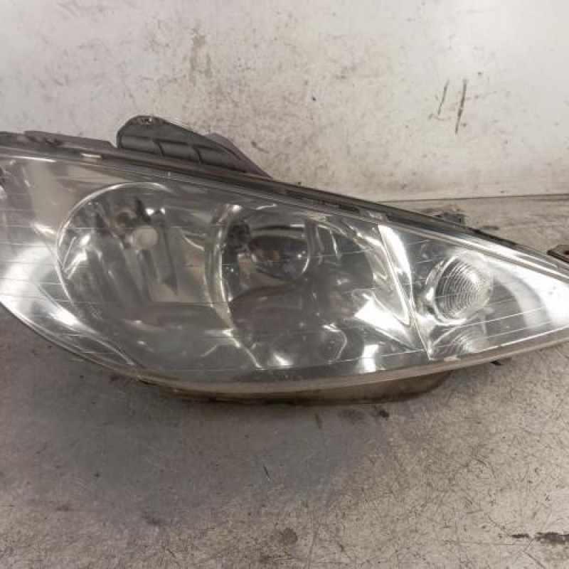 Optique avant principal droit (feux)(phare) PEUGEOT 206