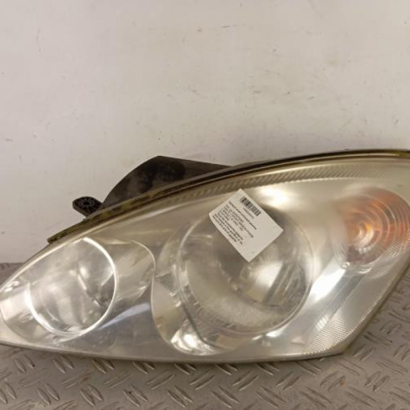 Optique avant principal gauche (feux)(phare) KIA CEE-D 1 SPORT WAGON