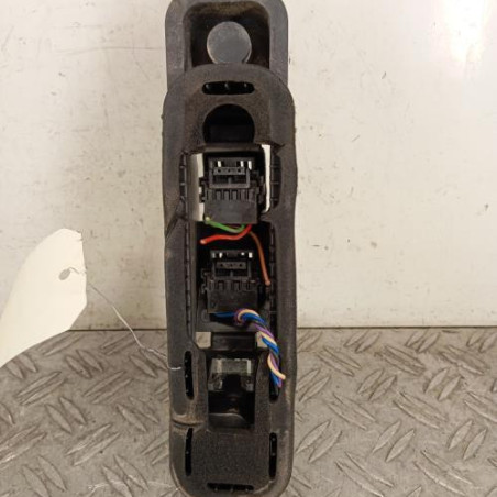 Platine feu arriere droit RENAULT TRAFIC 2