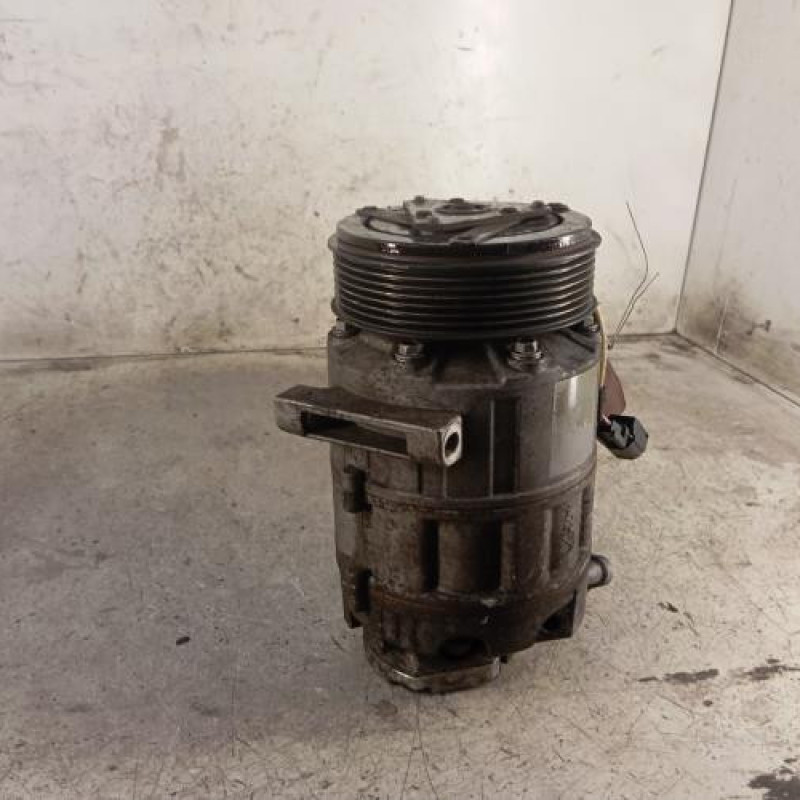 Compresseur clim RENAULT TRAFIC 2 Compresseur clim RENAULT TRAFIC 2