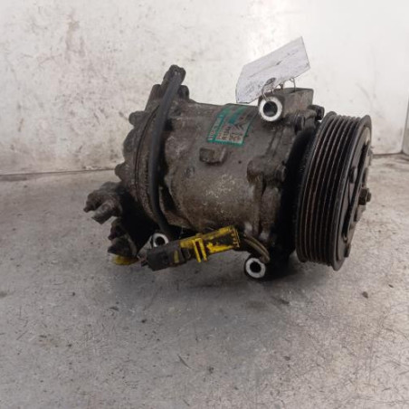 Compresseur clim PEUGEOT 407 Photo n°1