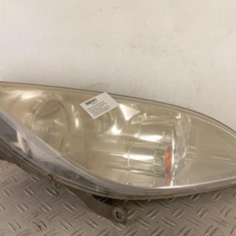 Optique avant principal droit (feux)(phare) MITSUBISHI COLT 6