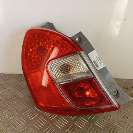 Feu arriere principal gauche (feux) SUZUKI CELERIO Photo n°1