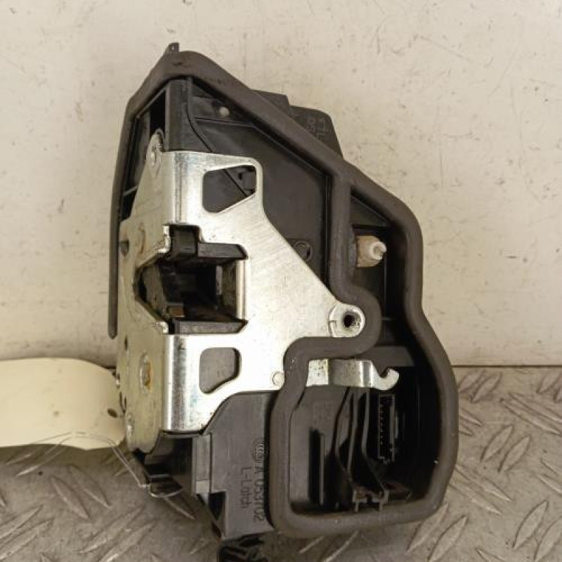 Serrure avant gauche BMW X5 E70 Serrure avant gauche BMW X5 E70
