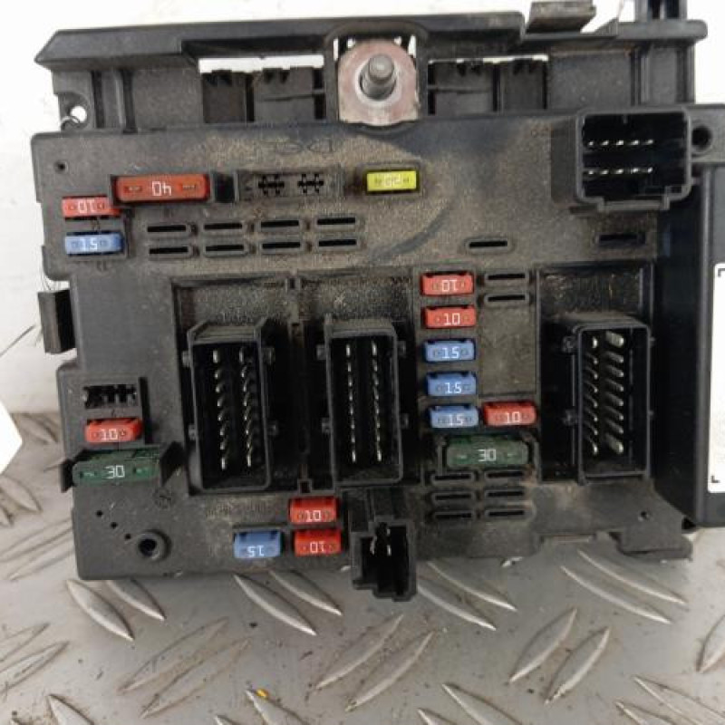 Boitier servitude moteur (BSM) PEUGEOT 206+ Boitier servitude moteur (BSM) PEUGEOT 206+