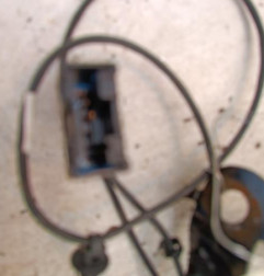 Attache ceinture avant gauche NISSAN NV400 Photo n°3