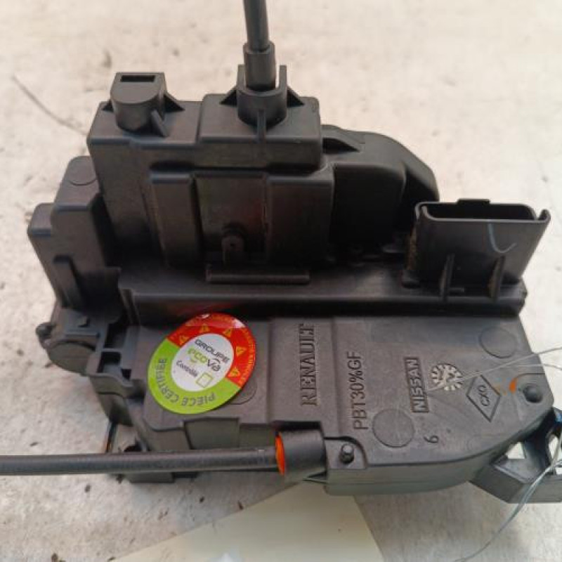 Serrure avant droit NISSAN NV400