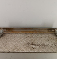 Renfort pare choc arriere (traverse) TOYOTA YARIS 2
