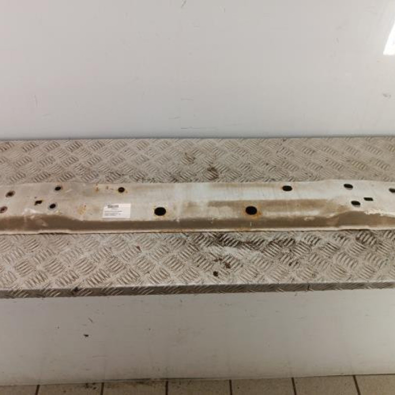 Renfort pare choc arriere (traverse) TOYOTA AURIS 2