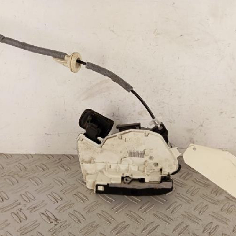 Serrure avant droit VOLKSWAGEN GOLF 7