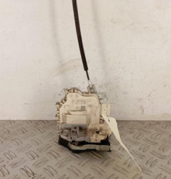 Serrure arriere droit AUDI A4 3 Photo n°1