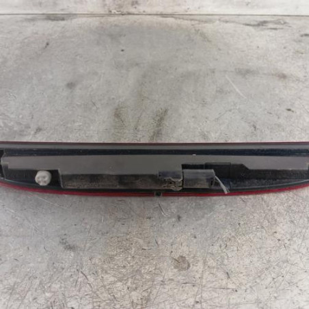 Feu arriere stop central RENAULT CLIO 2