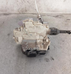 Serrure arriere droit AUDI A4 2 Photo n°1