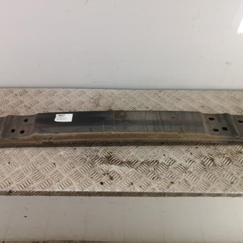 Renfort pare choc arriere (traverse) TOYOTA VERSO