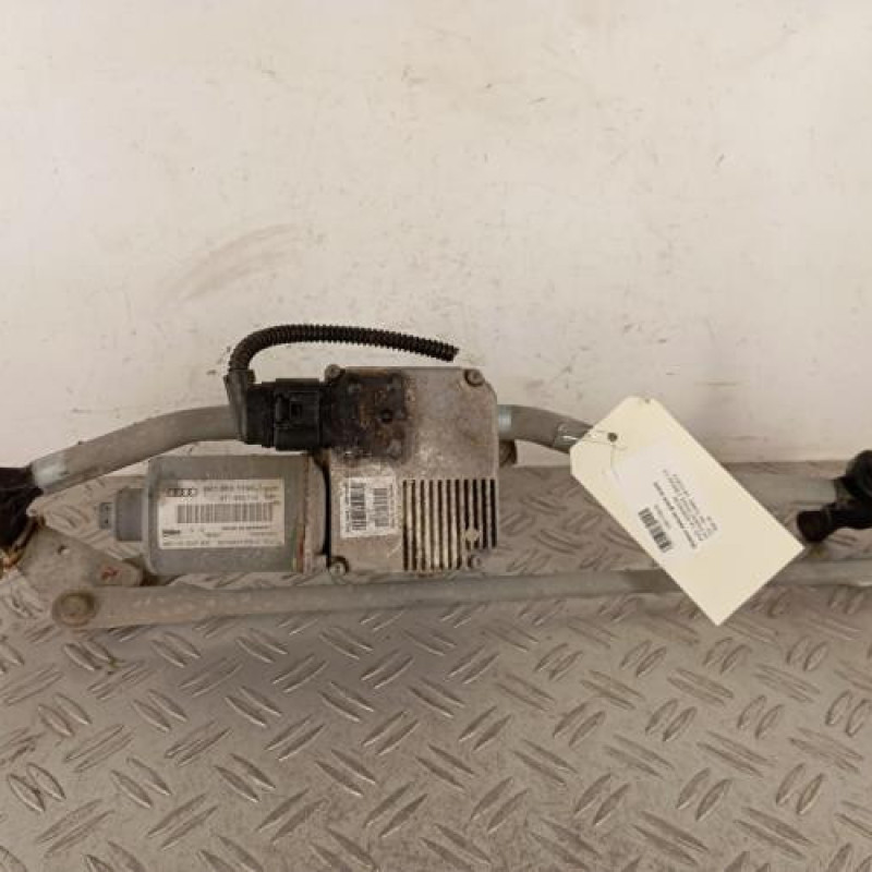 Moteur essuie glace avant AUDI A4 3 Moteur essuie glace avant AUDI A4 3
