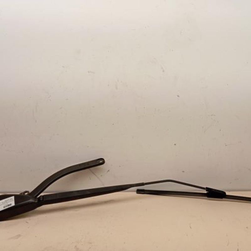 Bras essuie glace avant droit RENAULT SCENIC 2 Bras essuie glace avant droit RENAULT SCENIC 2