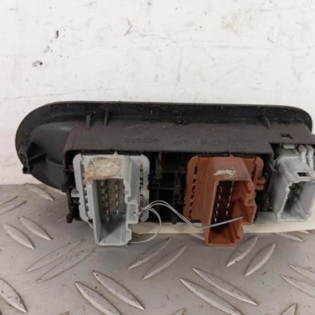 Interrupteur de leve vitre avant gauche RENAULT SCENIC 2