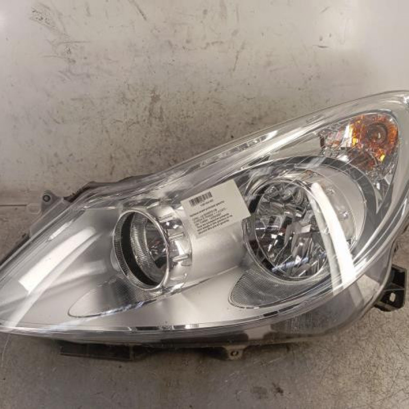 Optique avant principal gauche (feux)(phare) OPEL CORSA D