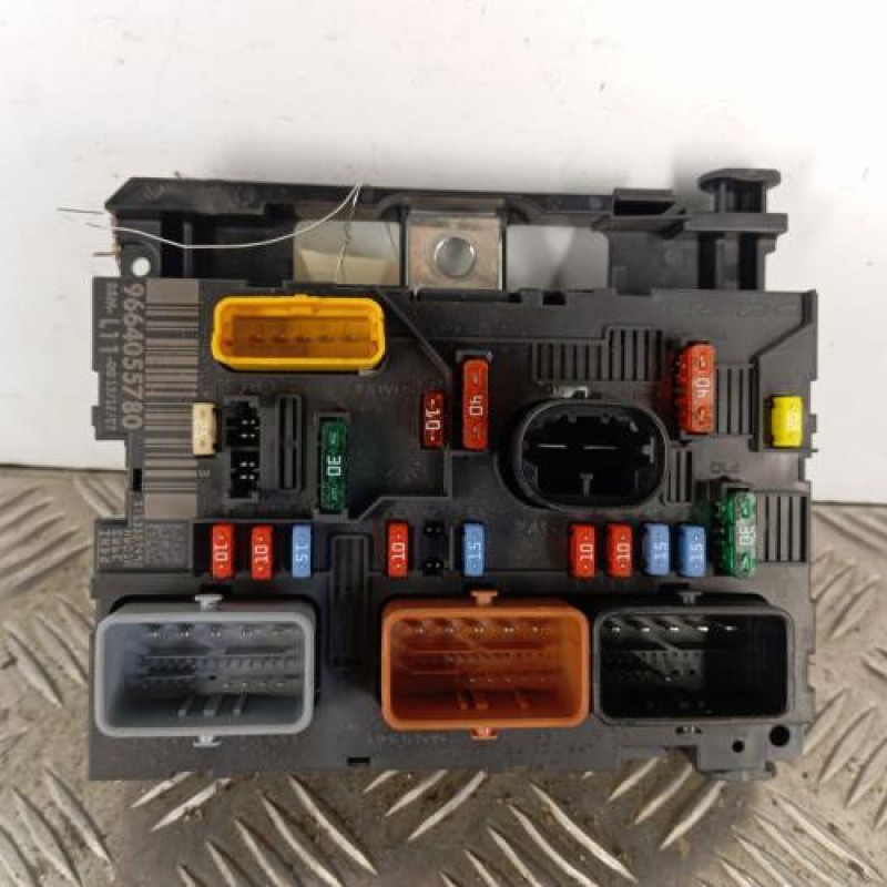 Boitier servitude moteur (BSM) PEUGEOT 207 Boitier servitude moteur (BSM) PEUGEOT 207