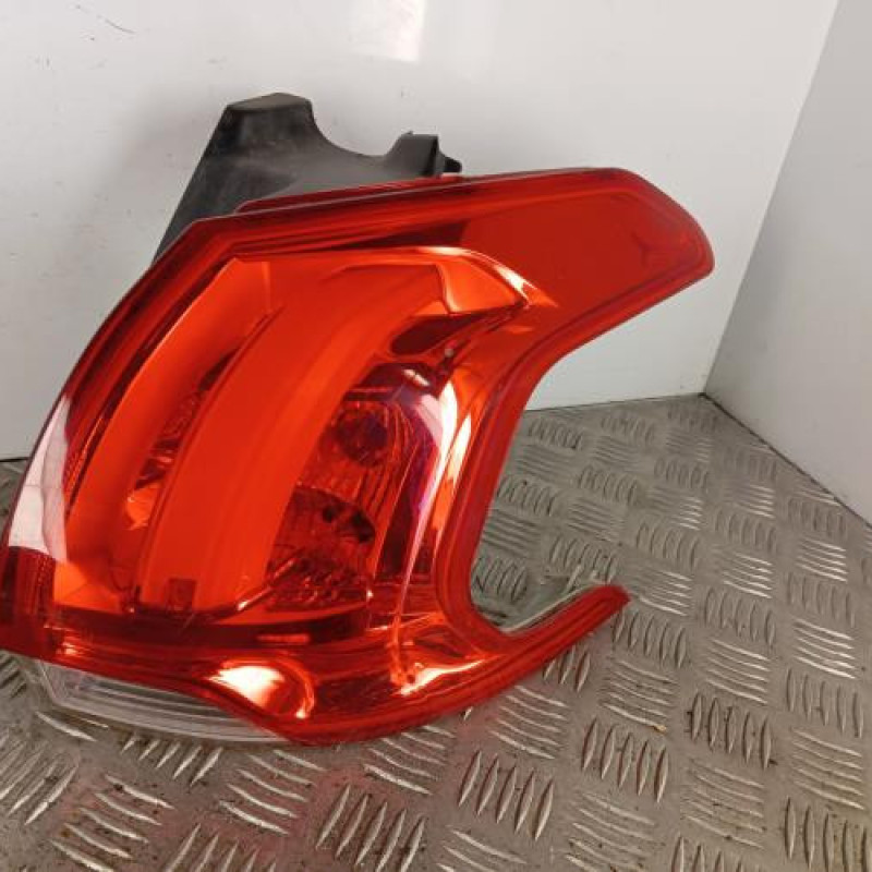 Feu arriere principal droit (feux) PEUGEOT 2008 1