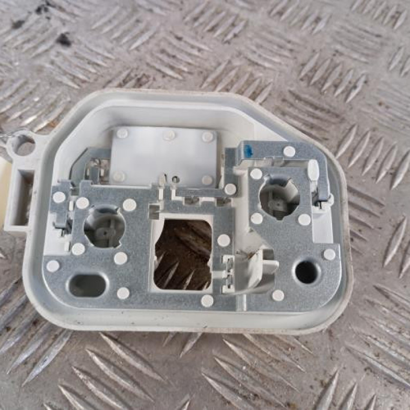 Platine feu arriere gauche PEUGEOT 2008 1 Platine feu arriere gauche PEUGEOT 2008 1
