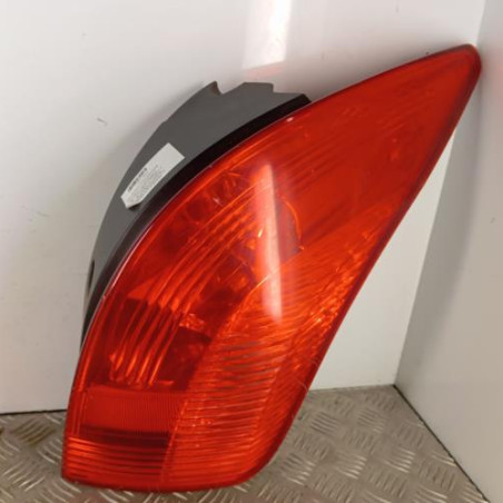 Feu arriere principal droit (feux) PEUGEOT 308 1 SW Photo n°1